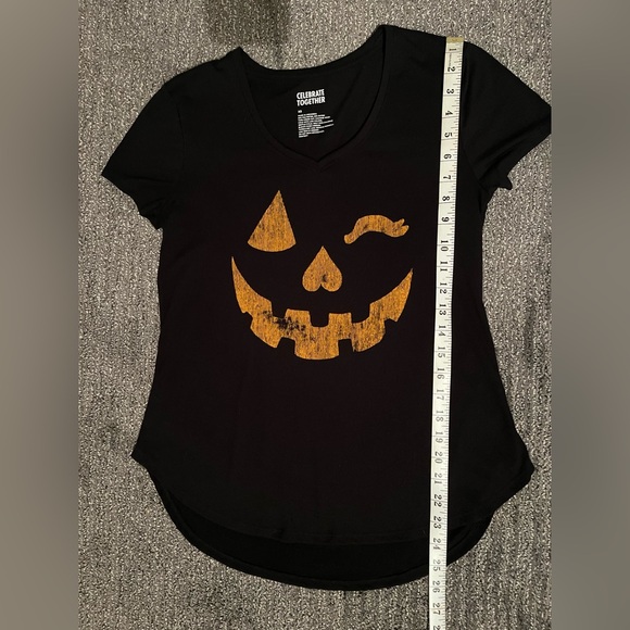 Pumpkin Wink Tee Size XS - Picture 6 of 10